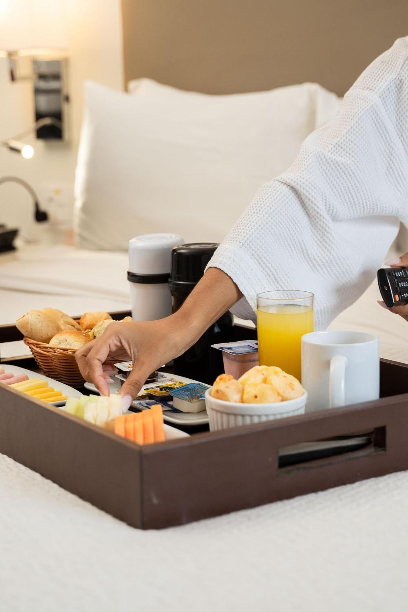 Radisson Rio De Janeiro Barra 호텔 외부 사진 Room service