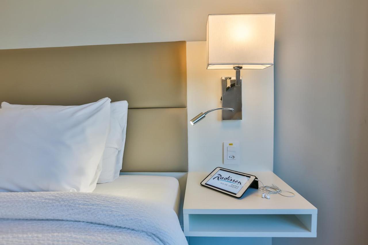 Radisson Rio De Janeiro Barra 호텔 외부 사진 A room at the Hilton Garden Inn in San Francisco